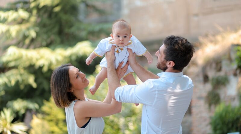 Free stock photo of affection, child, cute